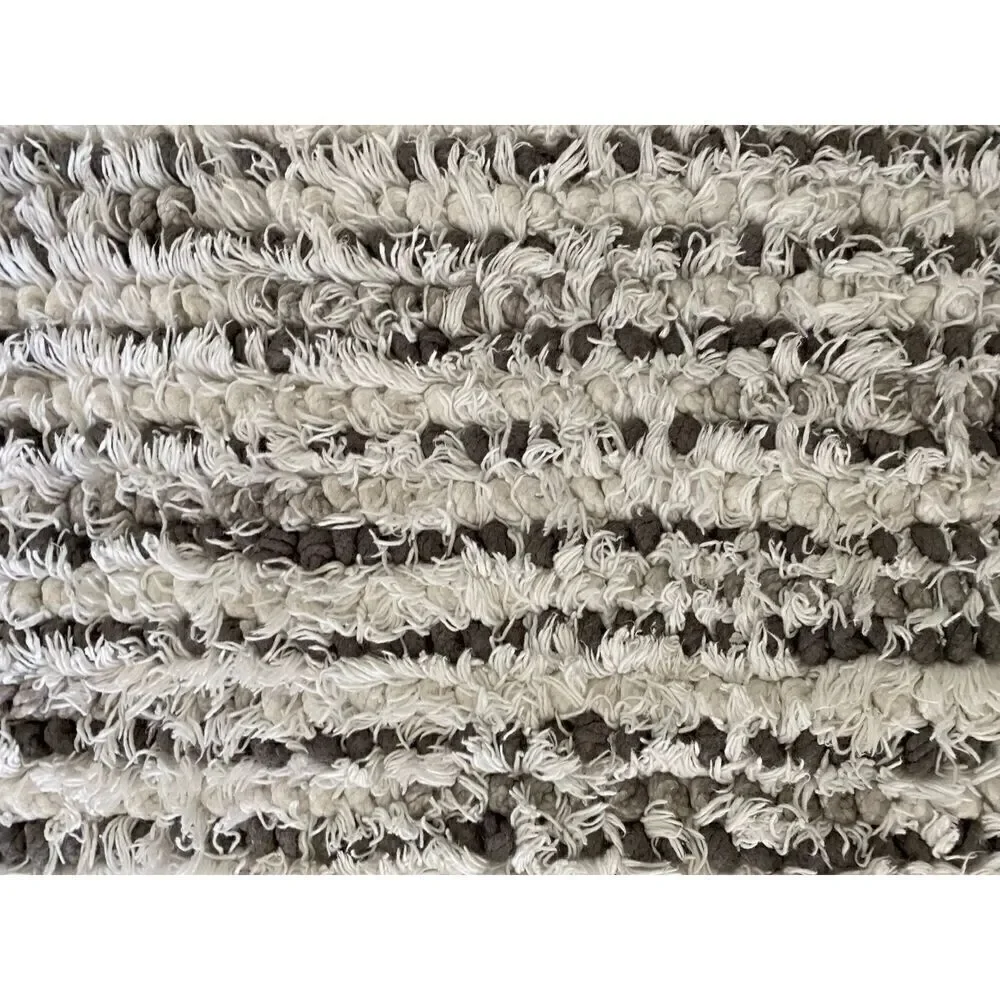 Threshold Grays White Bath Mat